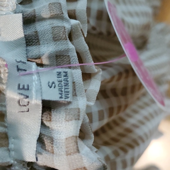 Taupe Smocked Gingham Off the Shoulder Mid lenth blouse/shirt - Picture 3 of 4